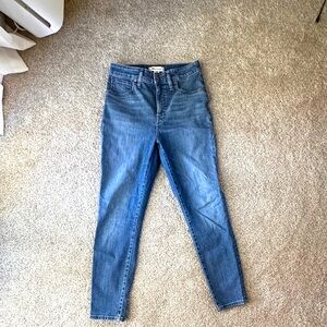 Madewell women’s curvy high rise skinny crop denim jeans